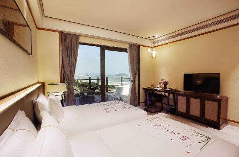 Отель Wyndham Shenzhou Peninsula Ваньнин Экстерьер фото